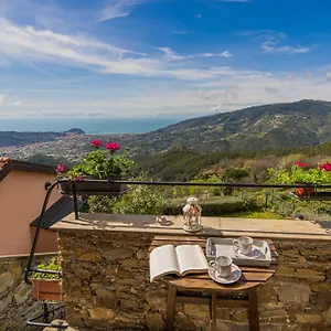 casale-in-vigna-le-camere.hotelitalianriviera.com/